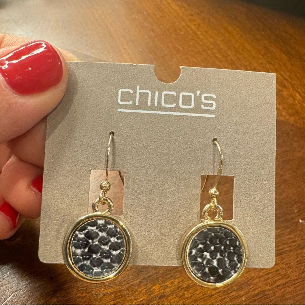 NWT Chicos Gold Tone‎ Earrings $10 Closet Minimum Purchase